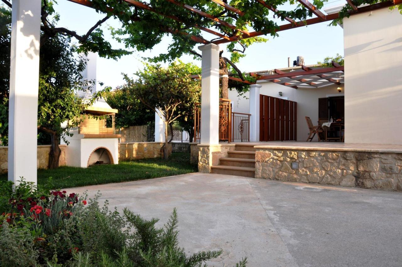 Anna 'S House - Garden Cottage In Κίσσαμος Εξωτερικό φωτογραφία